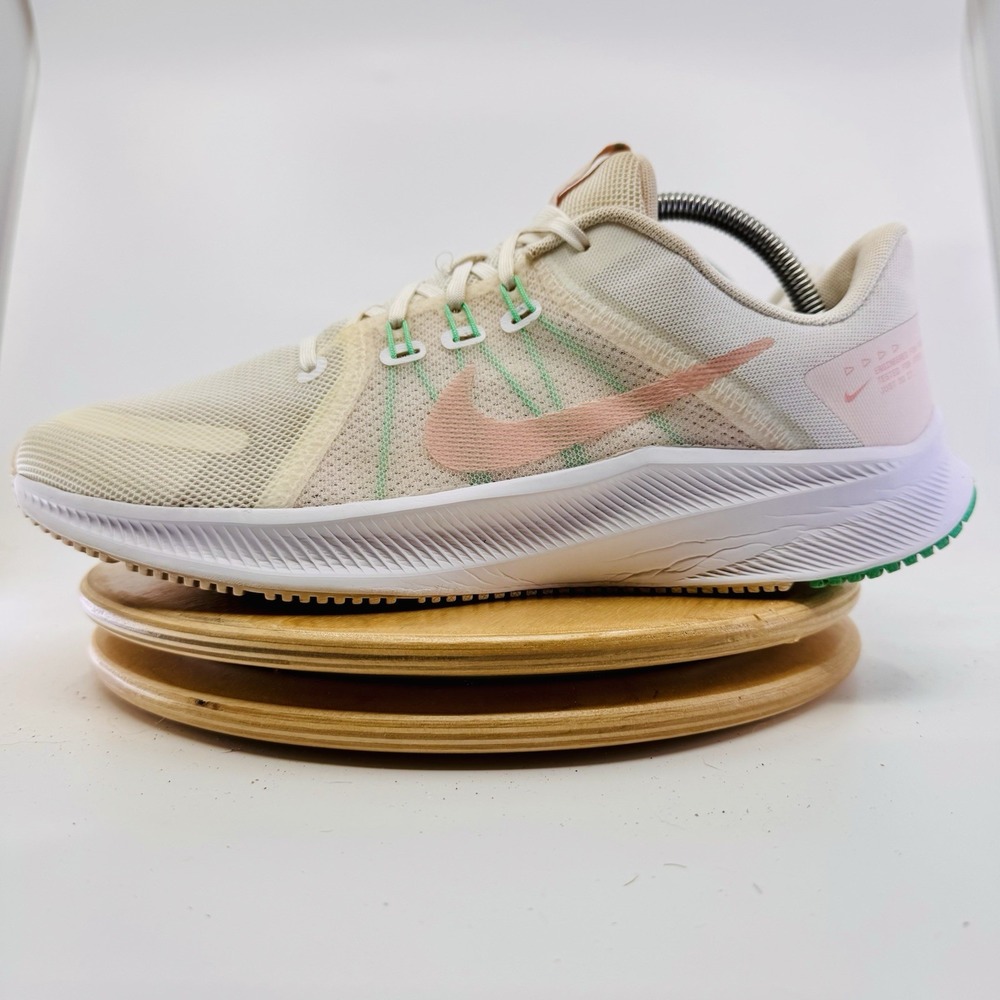 Nike Quest Women's 11.5 White‎ Running Shoes Lightweight Sneakers